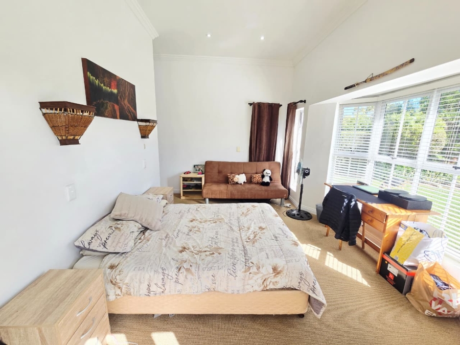 5 Bedroom Property for Sale in Kingswood Golf Estate Western Cape